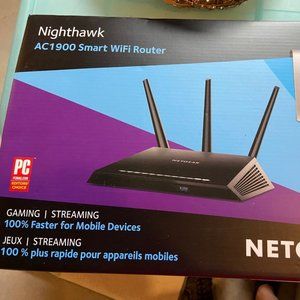 Nighthawk AC 1900 Smart Wifi Router